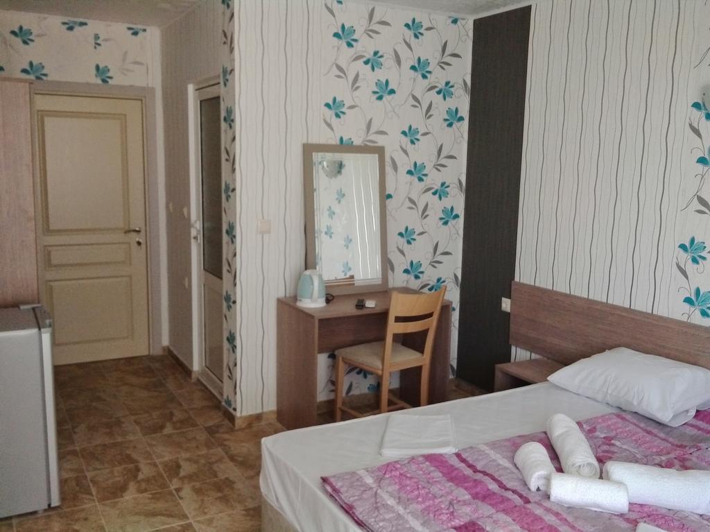 Morska Zvezda Guest House Chernomorets Ngoại thất bức ảnh